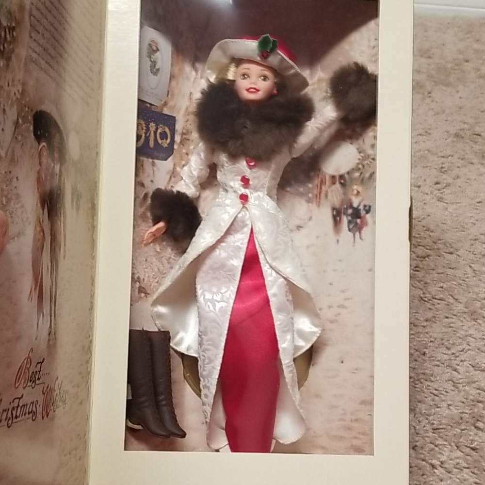 Hallmark Special Edition Barbie - Picture 2 of 7